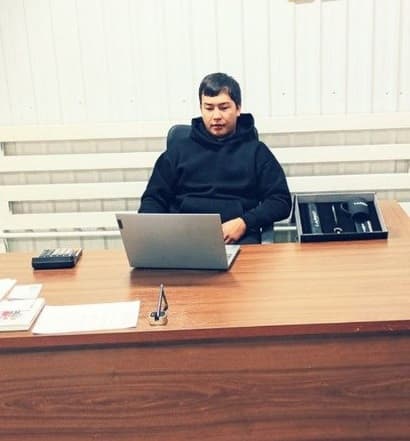 Abdusodiqov Abdulaziz - Professional Yetkazib beruvchi Haydovchi
